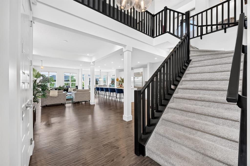 60 Tremblant Terrace SW photo 3
