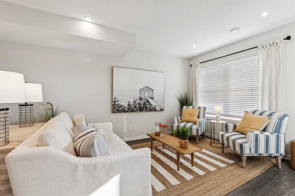 135 Mahogany Parade SE #1103 photo 4
