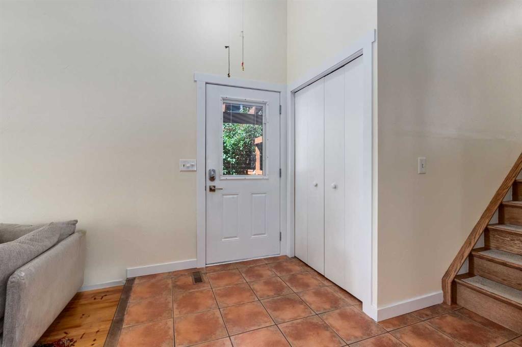 259 Shawmeadows Road SW photo 3