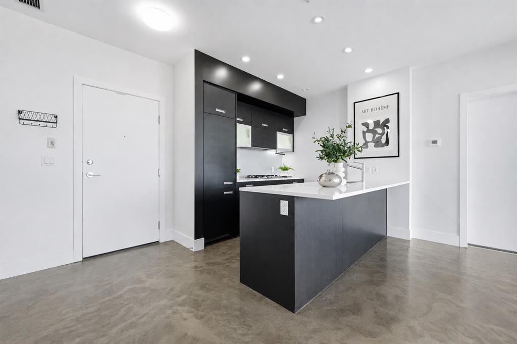 2505 17 Avenue SW #607 photo 4
