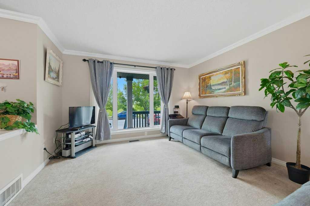 358 Prestwick Circle SE photo 3