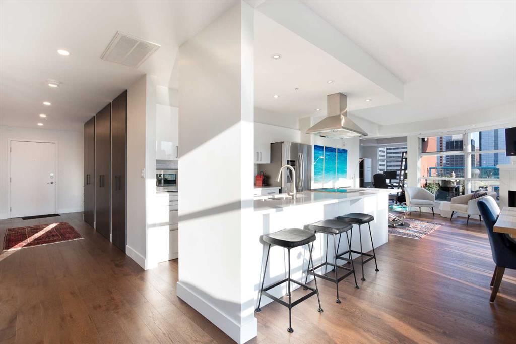 205 Riverfront Avenue SW #1005 photo 3