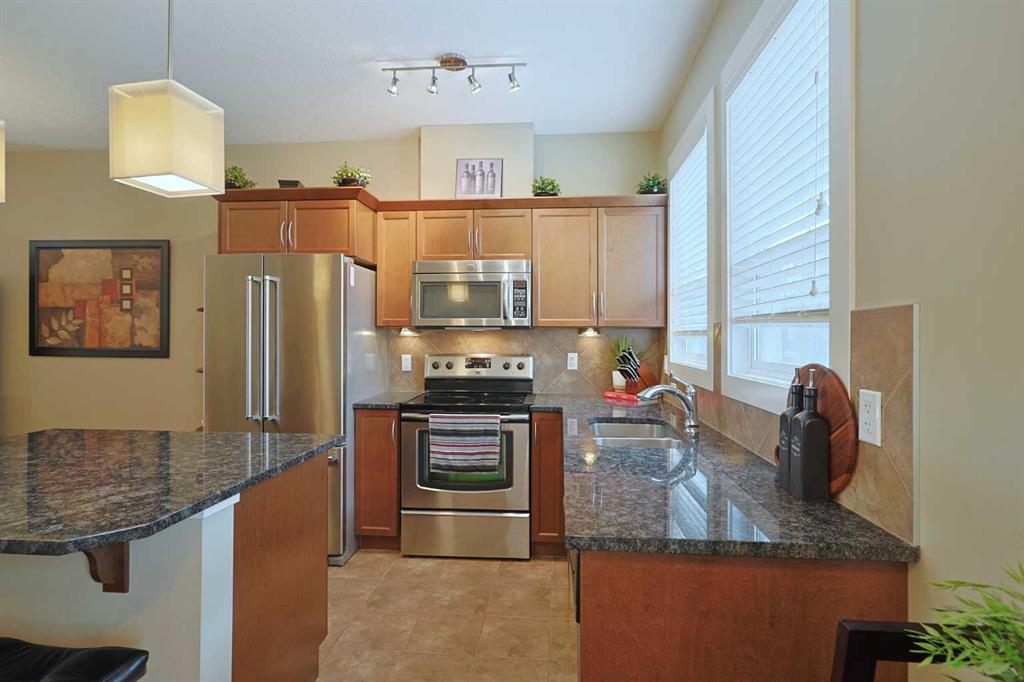 505 Evanston Square NW photo 3