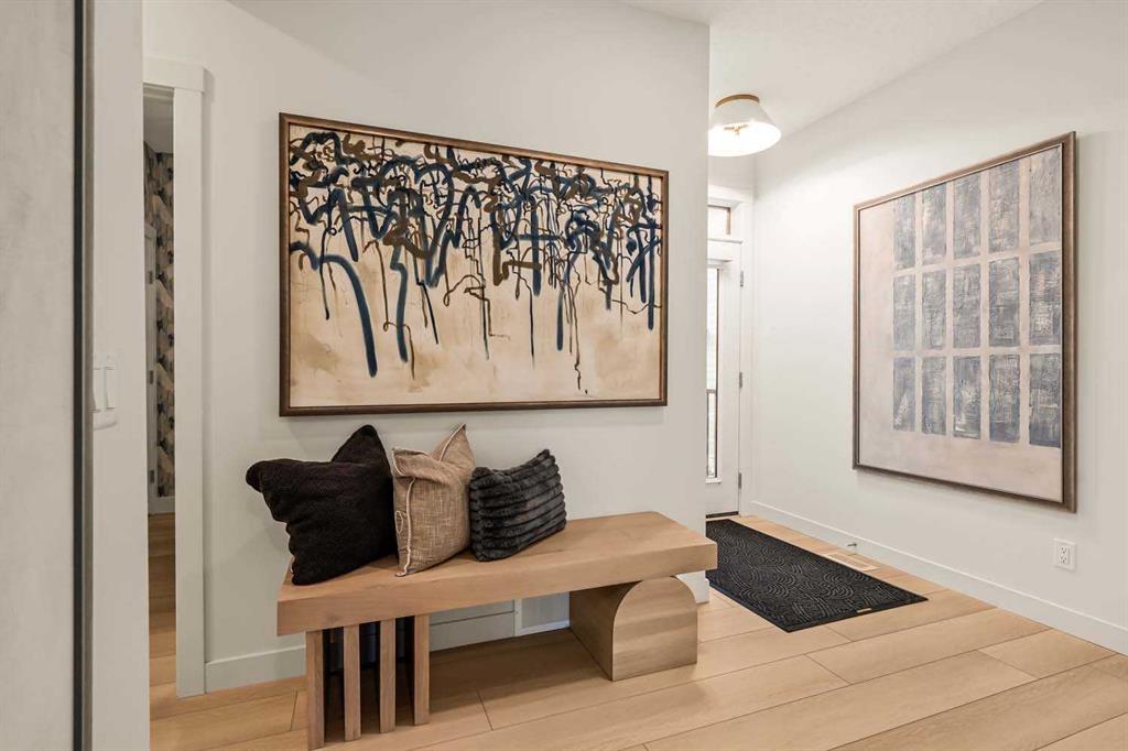 148 Lucas Green NW photo 2