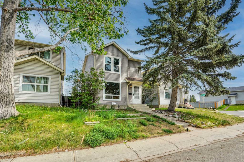 74 Castledale Way NE photo 2