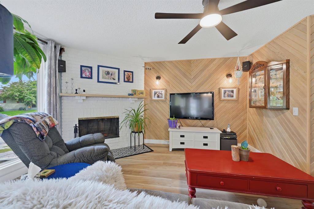 3016 Cedar Ridge Drive SW photo 4