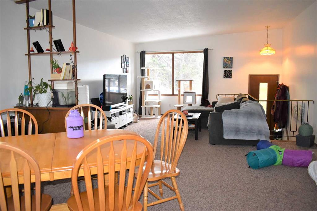 7528 and 7526 35 Avenue NW photo 5