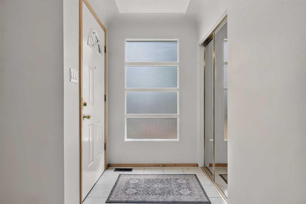 3431 23 Street NW photo 3