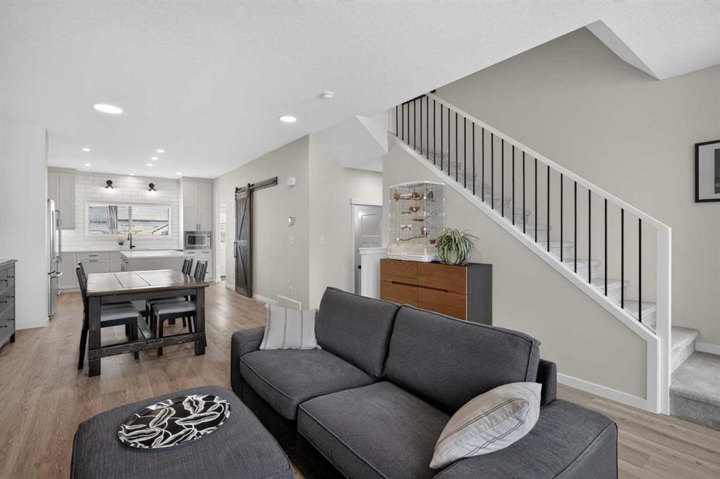 374 Wolf Creek Manor SE photo 5