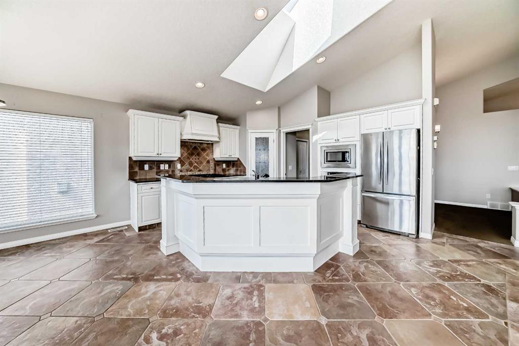 35 Arbour Vista Way NW photo 3