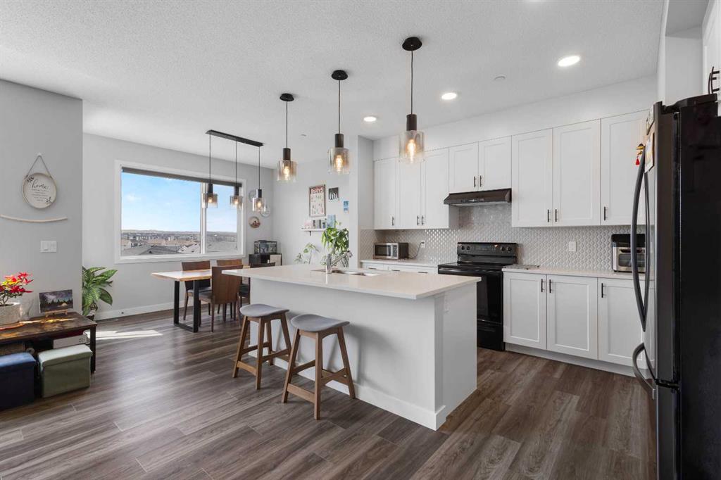 47 Lucas Terrace NW photo 3