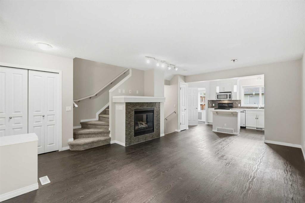 72 Auburn Bay Boulevard SE photo 4