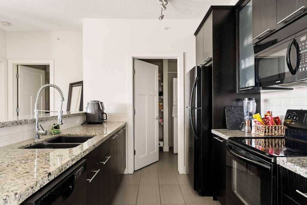 3410 20 Street SW #313 photo 3