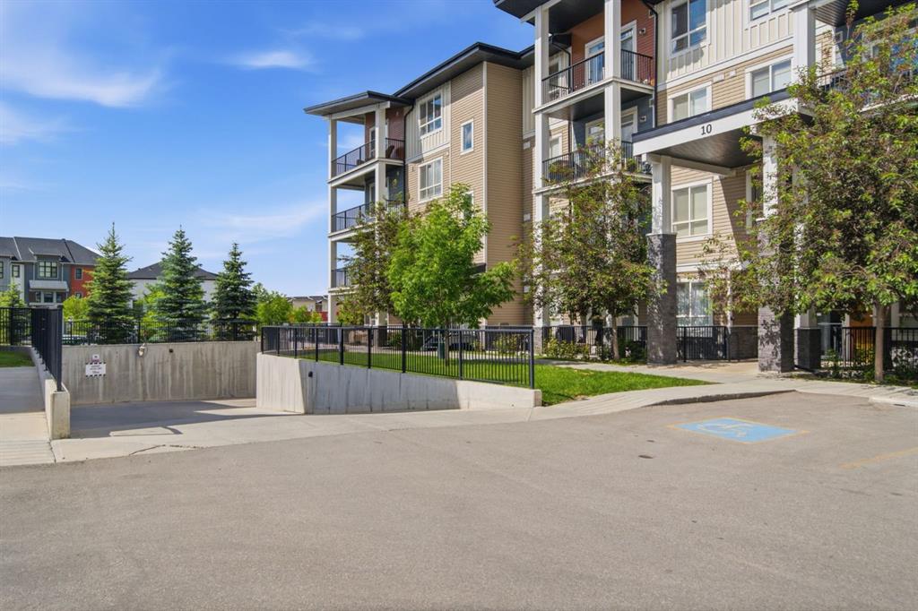 10 Walgrove Walk SE #419 photo 3