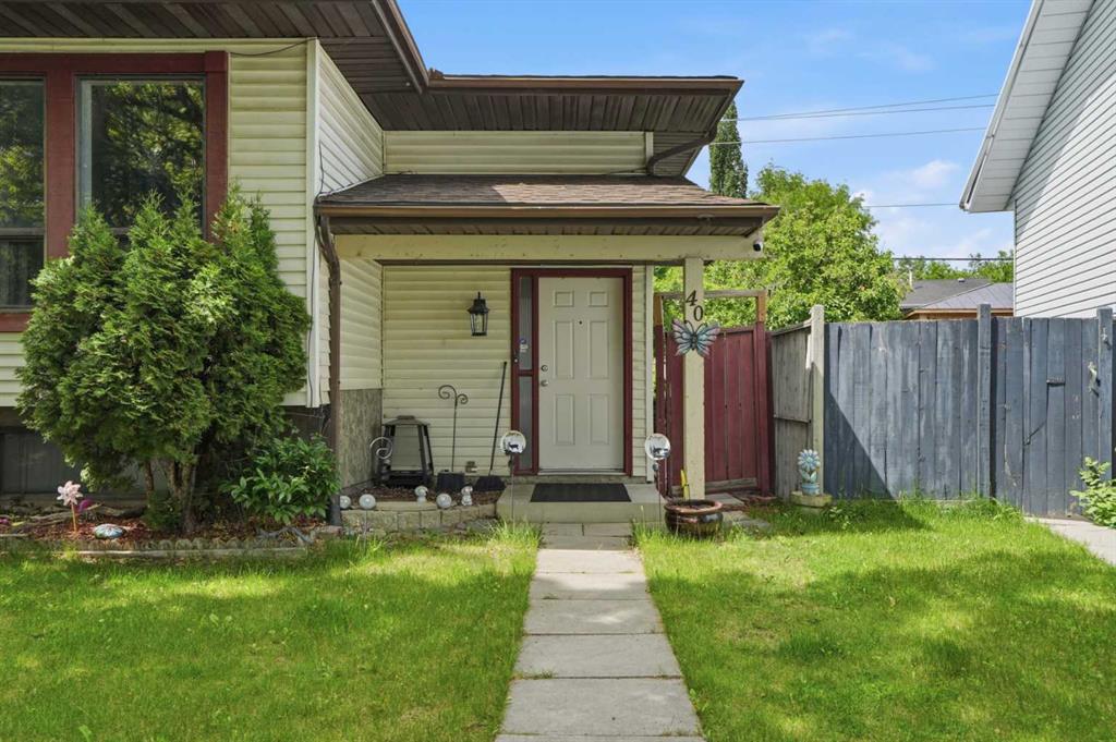 40 McKerrell Close SE photo 2