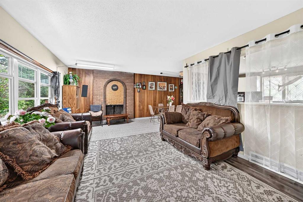 311 72 Avenue NE photo 5