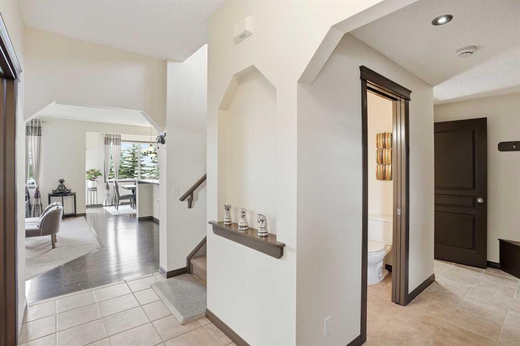 6 Springborough Green SW photo 2