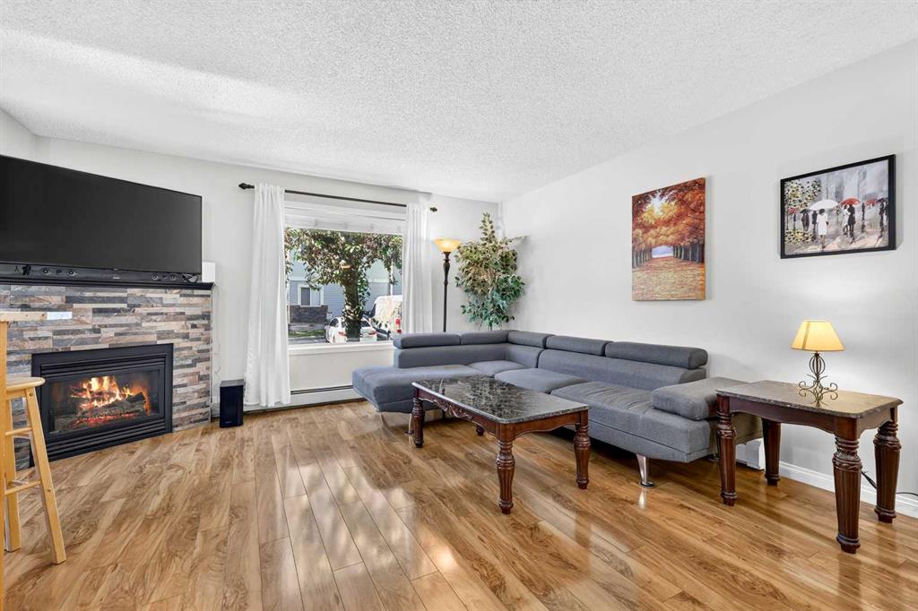 5105 Valleyview Park SE #105 photo 4