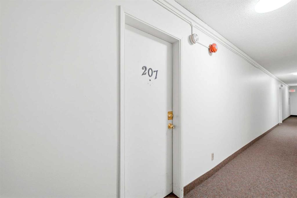 6464 Travois Crescent NW #207 photo 3