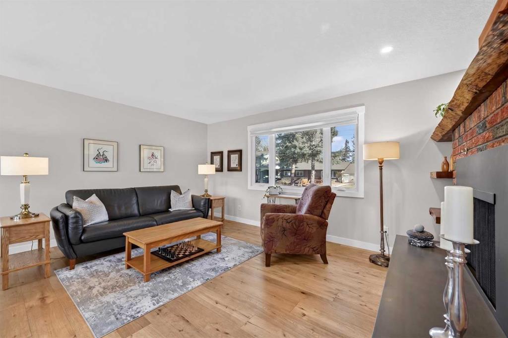 8927 48 Avenue NW photo 4