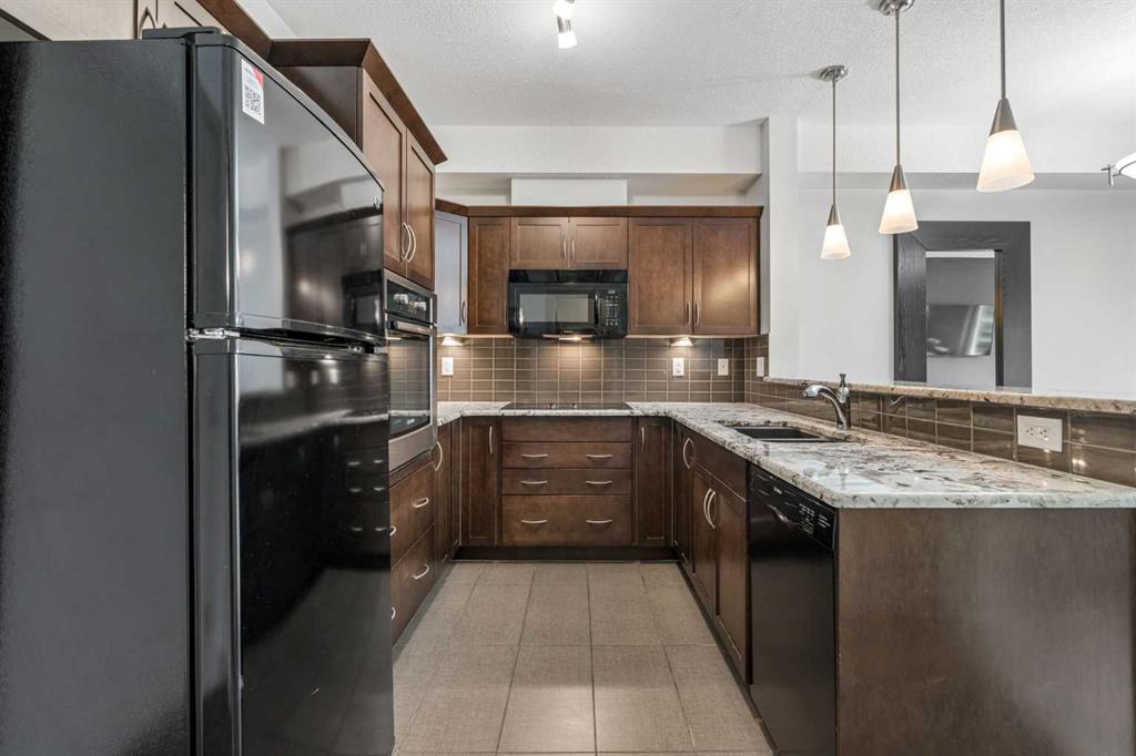 70 Royal Oak Plaza NW #216 photo 3