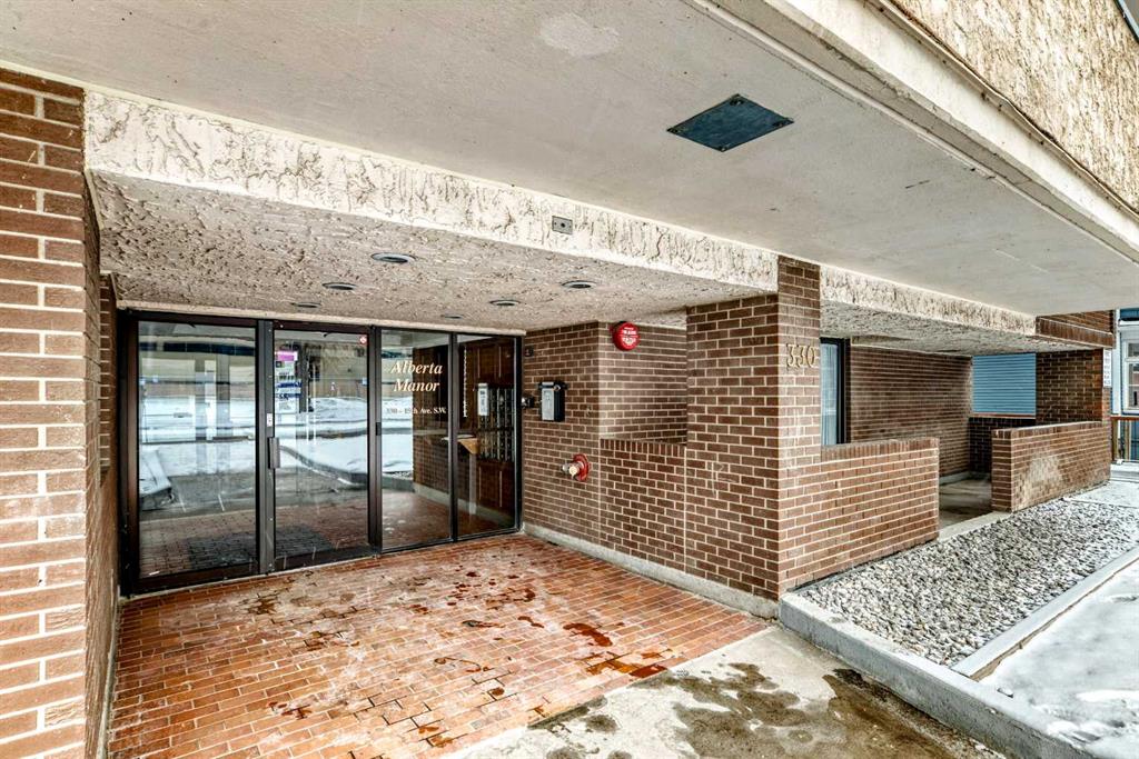 330 15 Avenue SW #603 photo 2