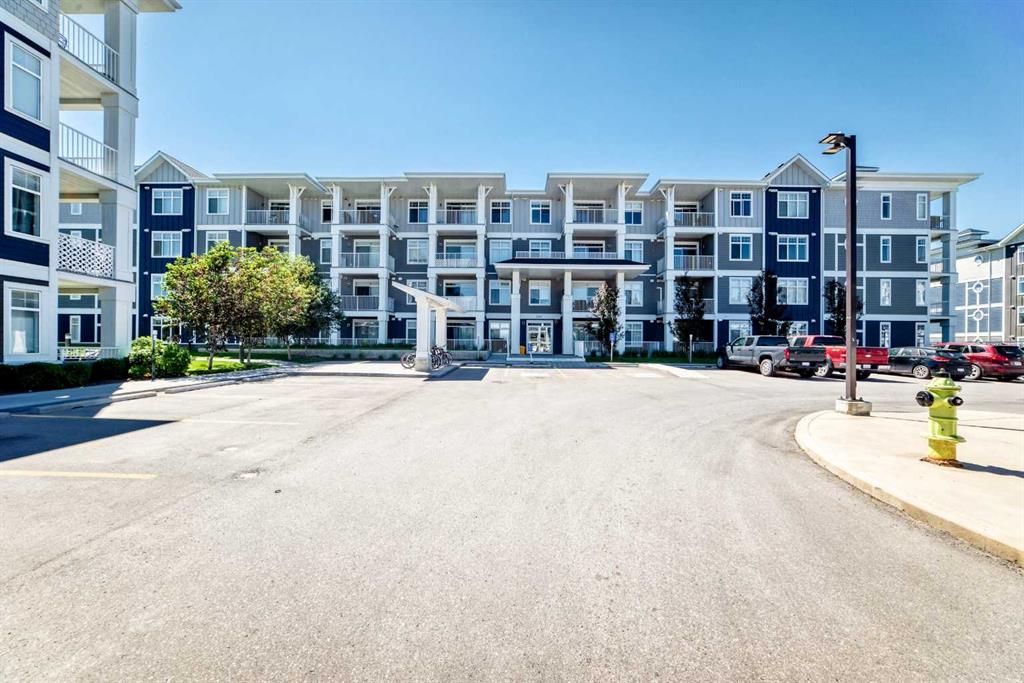 300 Auburn Meadows Common SE #402 photo 2