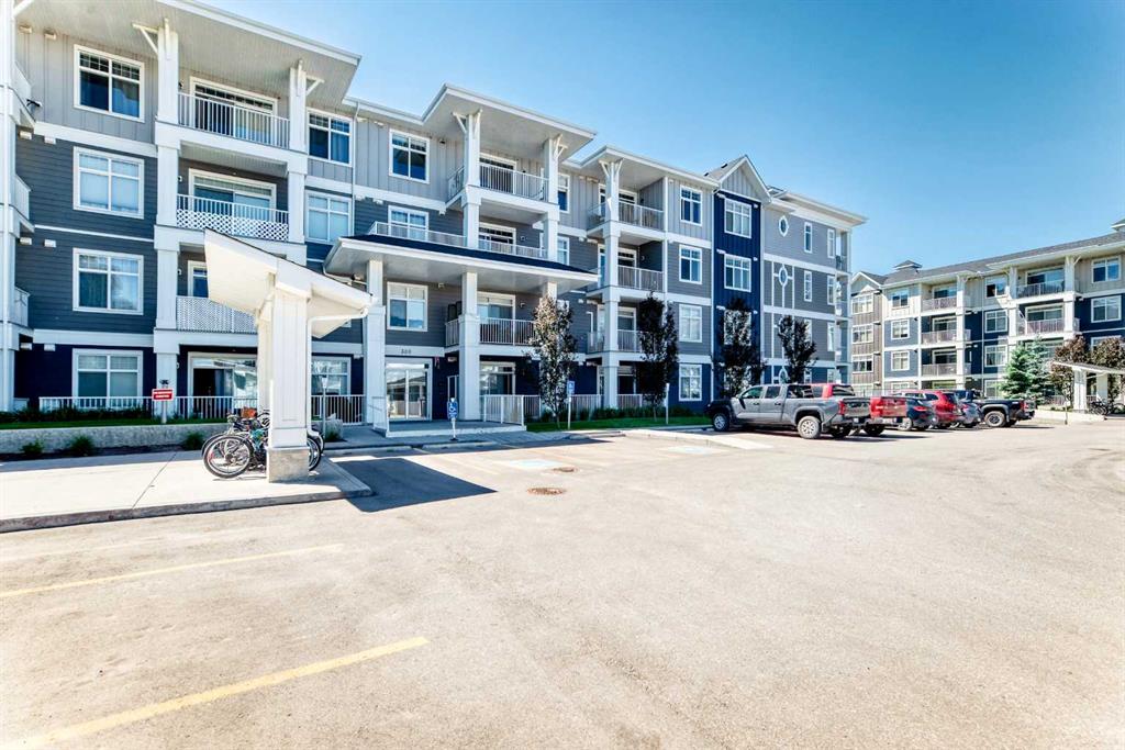 300 Auburn Meadows Common SE #402 photo 3