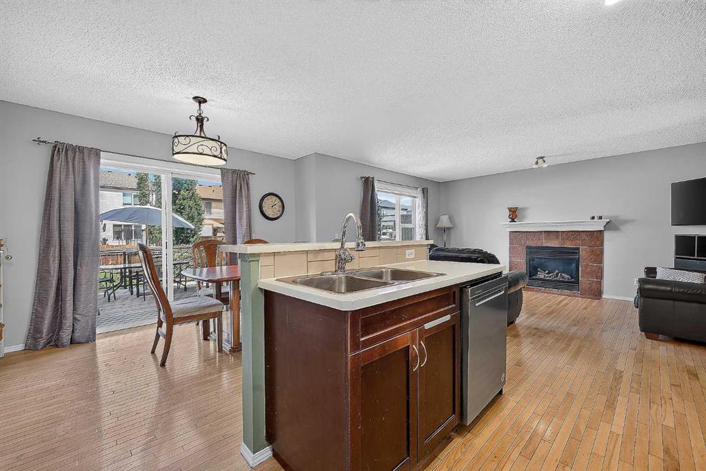 960 Copperfield Boulevard SE photo 5