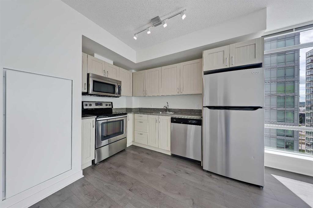 10 Brentwood Common NW #1207 photo 4