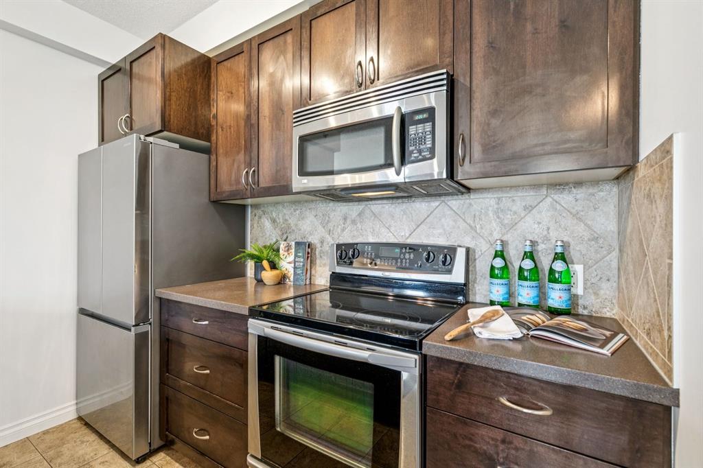 950 Centre Avenue NE #531 photo 4