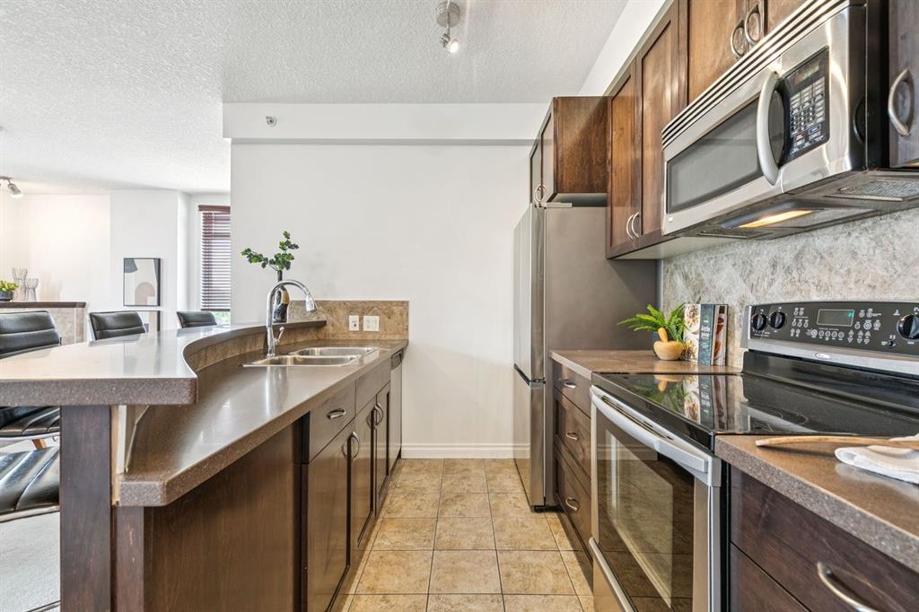 950 Centre Avenue NE #531 photo 5