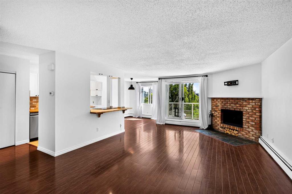 1814 18 Street SW #304 photo 2