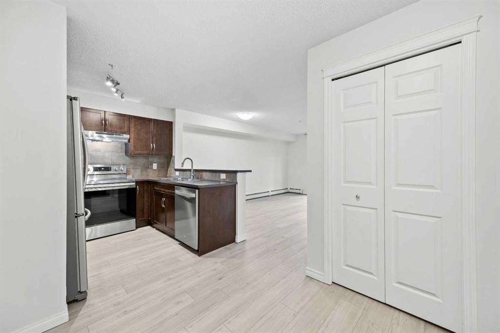 115 Prestwick Villas SE #4113 photo 5