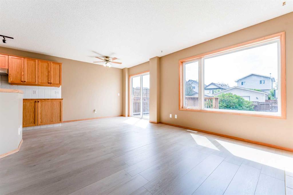 59 Erin Grove SE photo 5