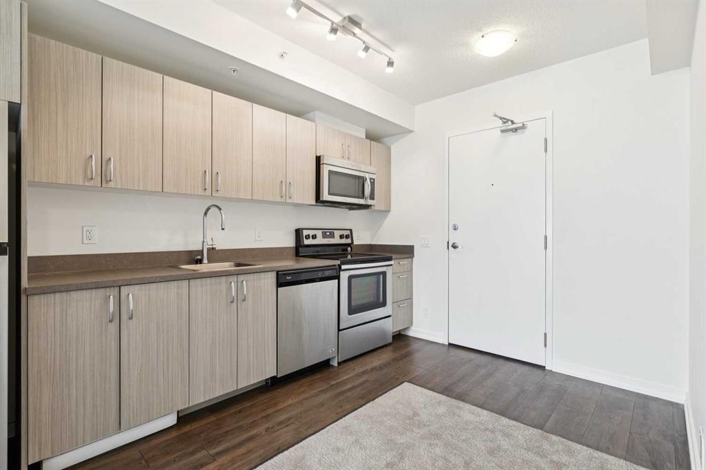 450 8 Avenue SE #1003 photo 5