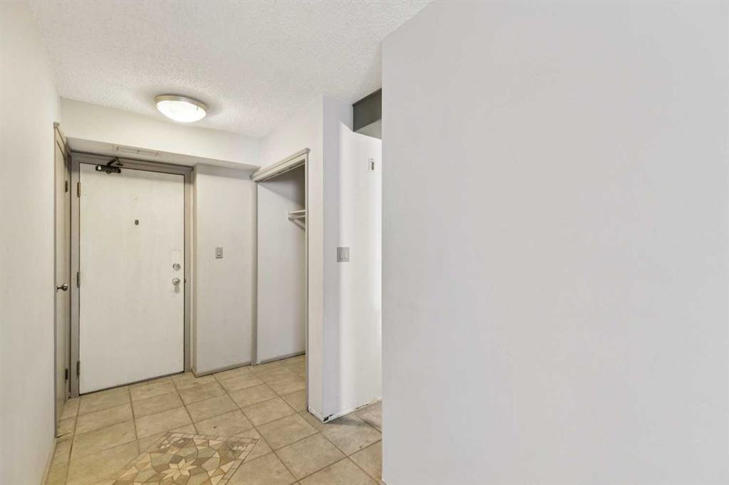 215 14 Avenue SW #703 photo 4