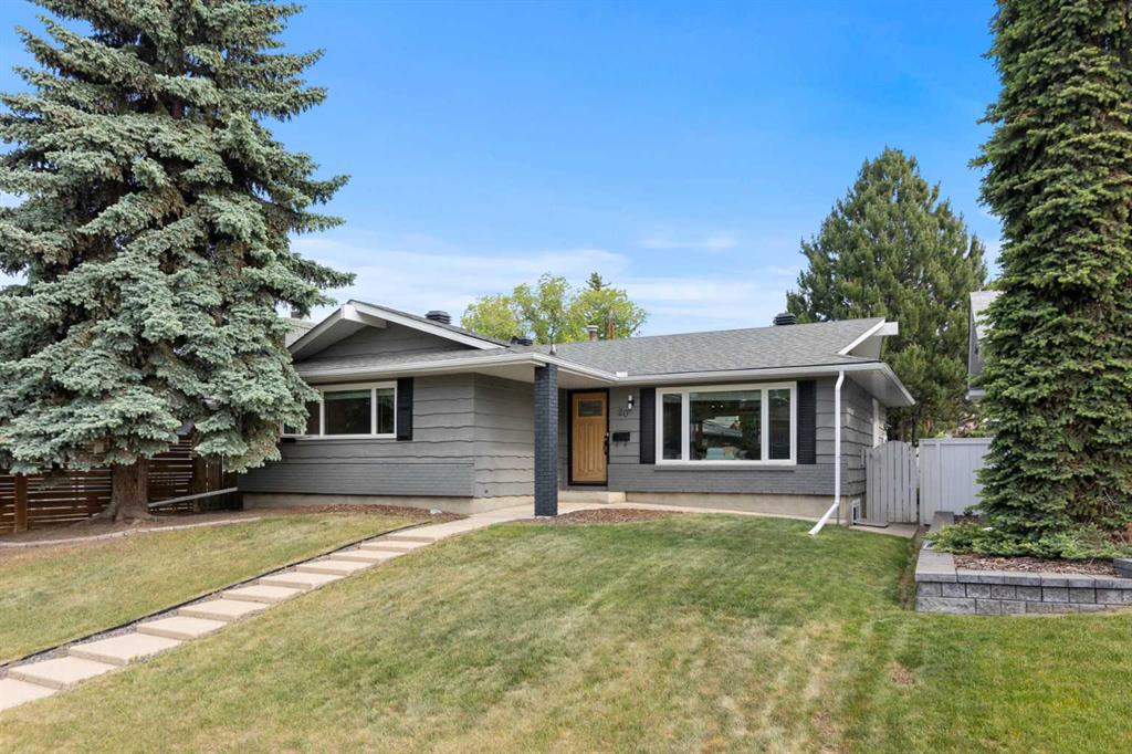 20 Mapleburn Drive SE photo 2