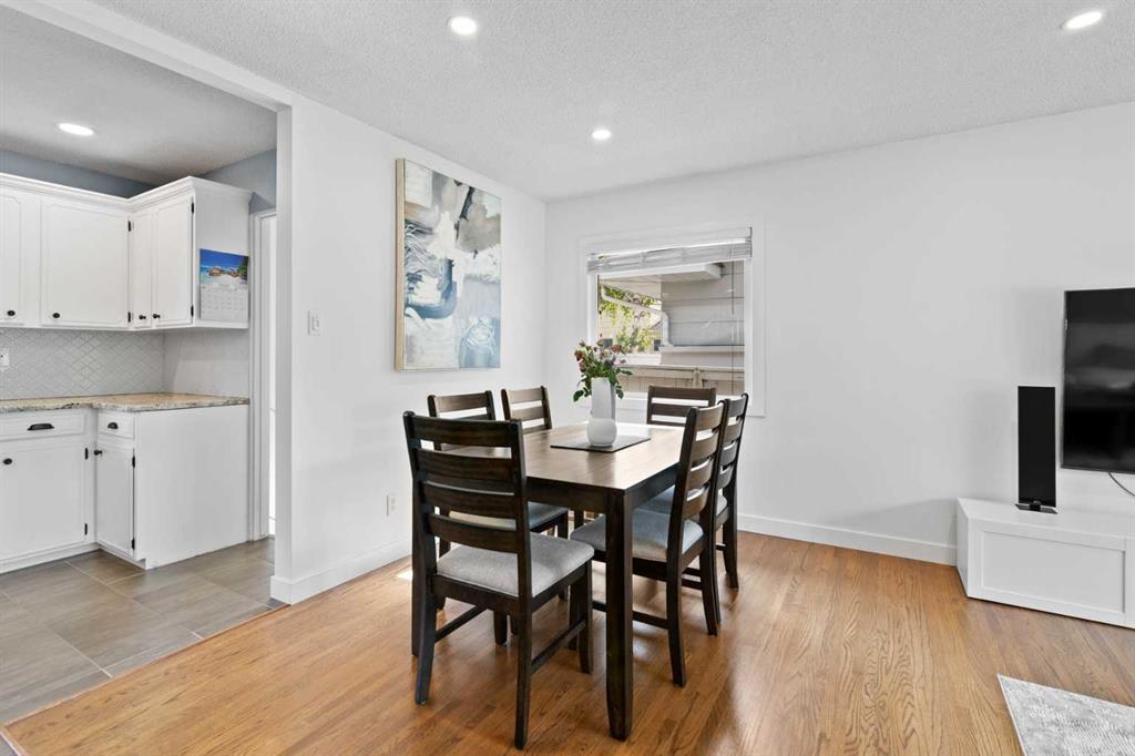 20 Mapleburn Drive SE photo 5