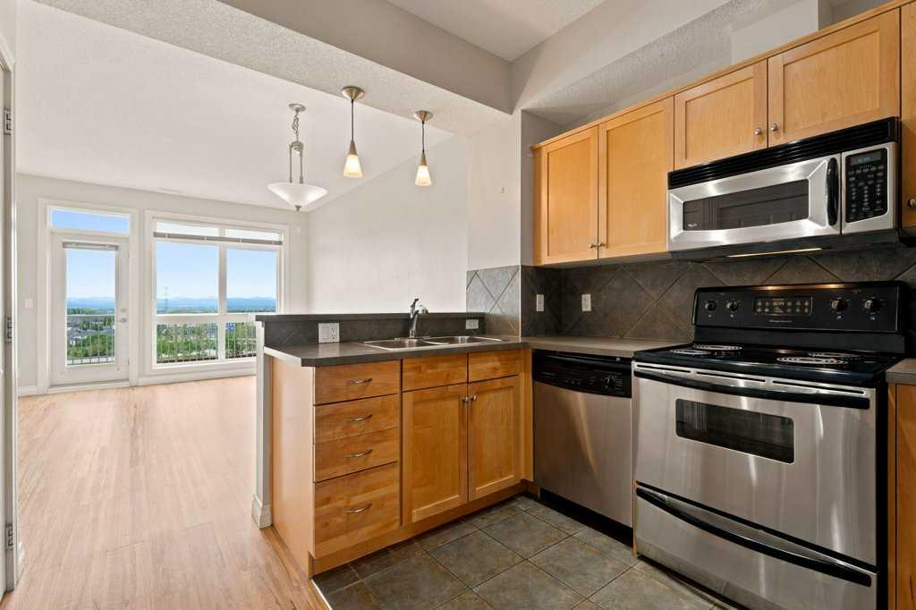133 Rockyledge View NW #11 photo 3