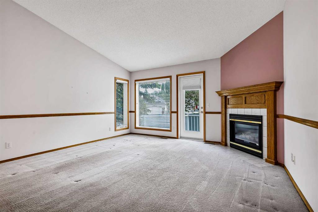 20 Douglasview Park SE photo 5