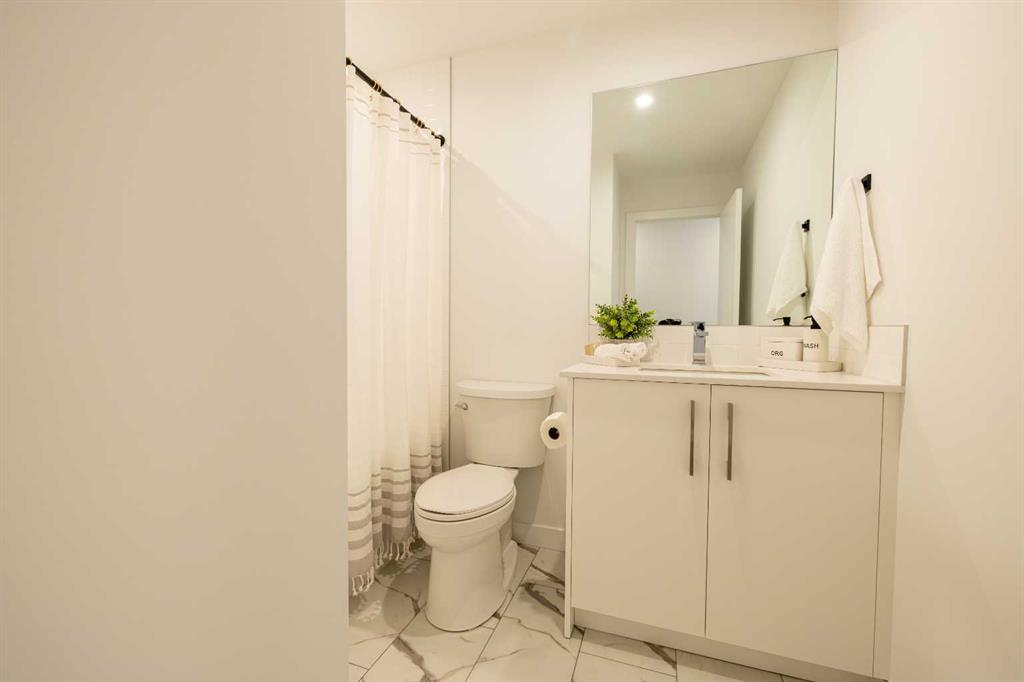 110 18A Street NW #307 photo 4