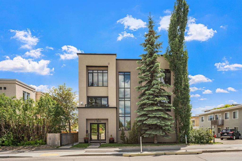 1625 34 Avenue SW #2