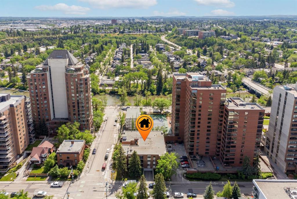 305 25 Avenue SW #304 photo 3