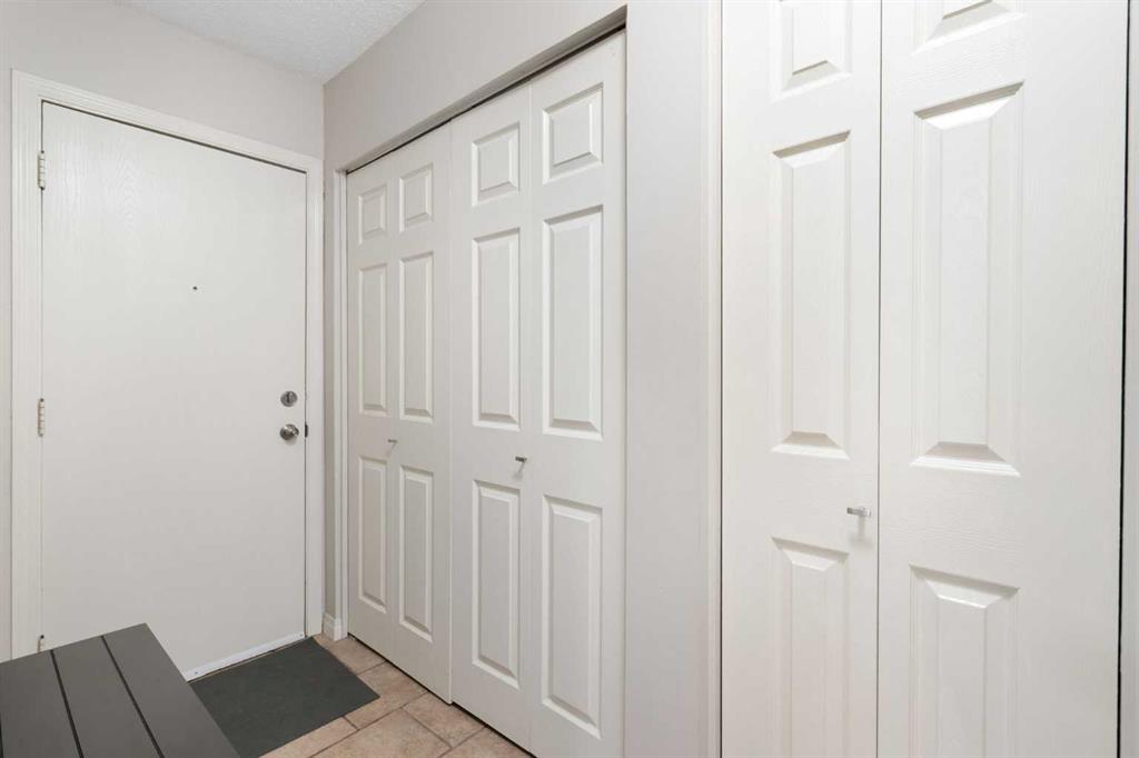 305 25 Avenue SW #304 photo 5