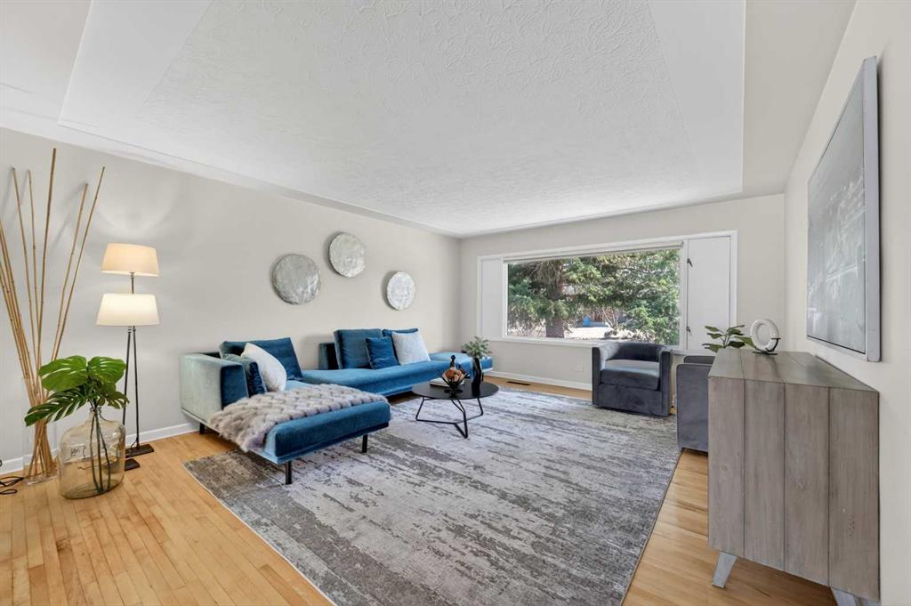3112 34 Avenue SW photo 4