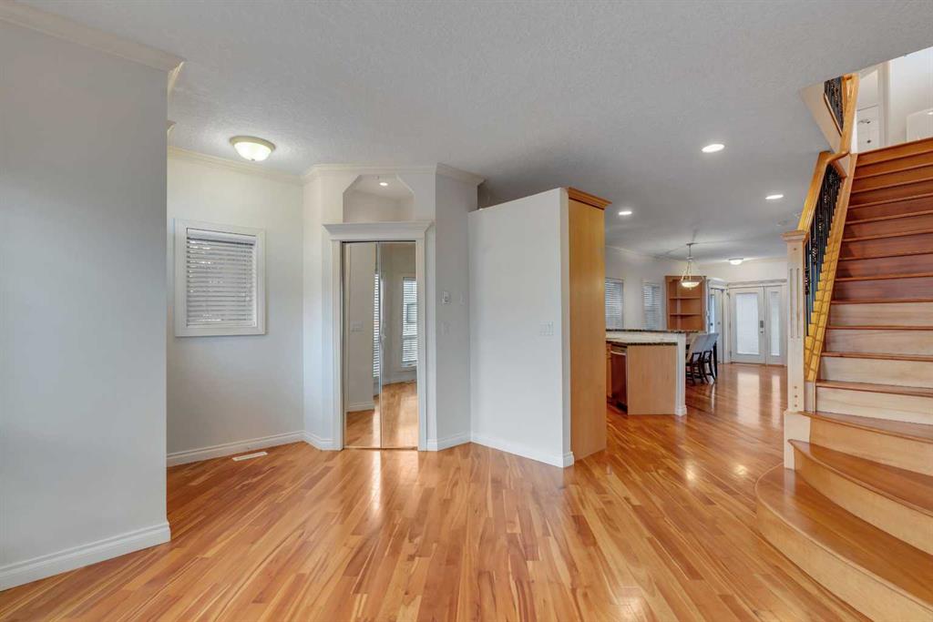 2834 Parkdale Boulevard NW photo 3
