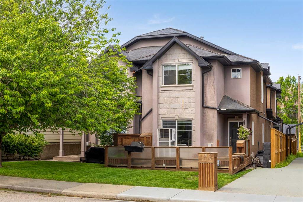 1728 36 Avenue SW #2 photo 2