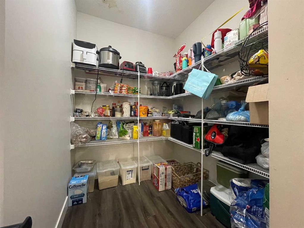 220 Carringham Road NW photo 5
