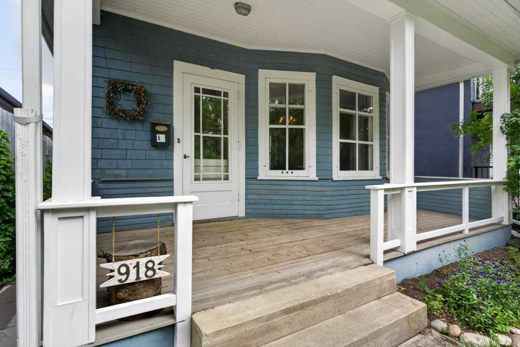 918 18 Avenue SE photo 3